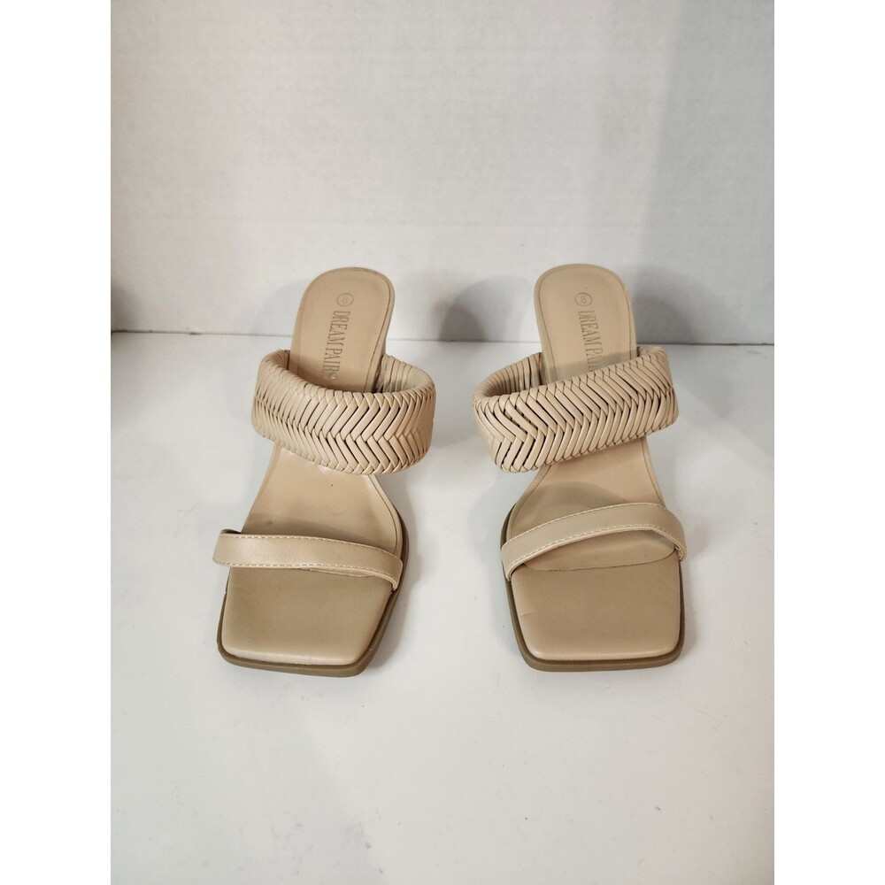 Dream Paris 4" Heels Size 8 Tan